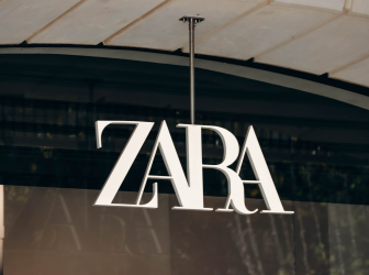 Zara столкнулась с волной жалоб на «штаны-убийцы»