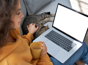 Психолог, нутрициолог, диетолог и маркетолог: как люди используют ChatGPT в 2025 году