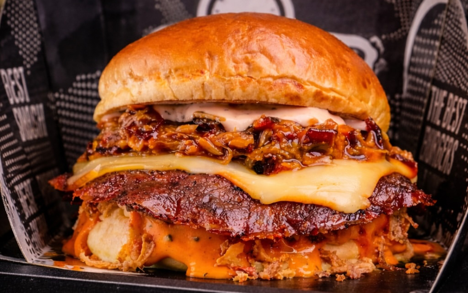 На Champions Burger в Валенсии выбрали лучший смэш-бургер